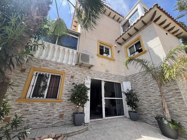 Image No.27-Maison / Villa de 4 chambres à vendre à La Zenia