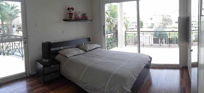 Image No.8-5 Bed Villa for sale