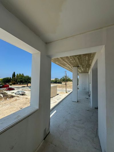 Image No.2-Appartement de 2 chambres à vendre à Kato Paphos