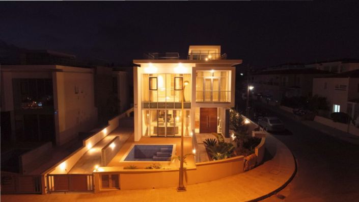 Image No.4-4 Bed Villa for sale