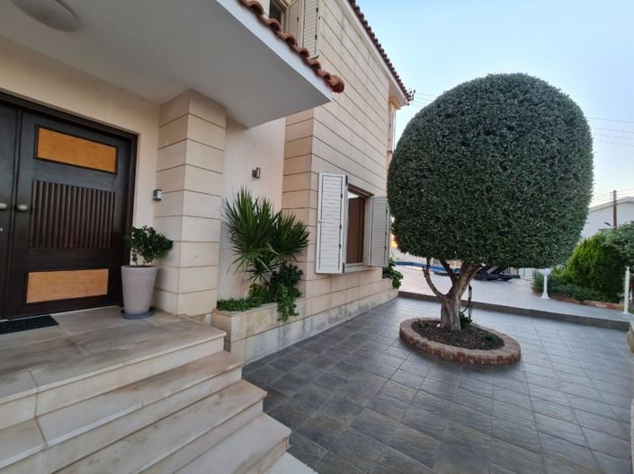 Image No.20-6 Bed Villa for sale