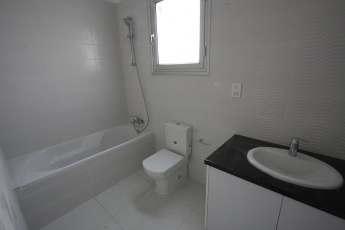 Image No.8-Villa de 5 chambres à vendre à Anavargos