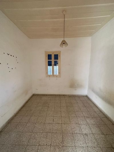 Image No.4-6 Bed Villa for sale