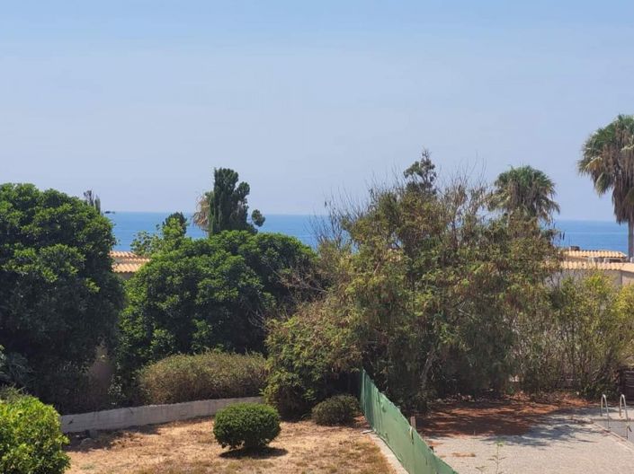 Image No.20-3 Bed Villa for sale