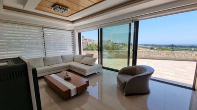 Detached Villa For Sale  in  Kouklia