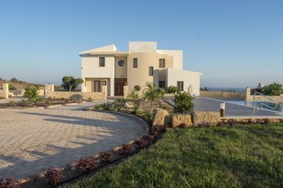 Detached Villa For Sale  in  Kouklia - Aphrodite Hills