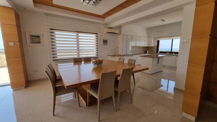 Image No.8-4 Bed Villa for sale