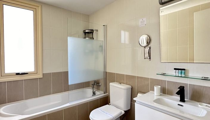 Image No.11-3 Bed Apartment for sale