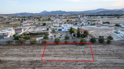 Commercial Field For Sale  in  Lympia