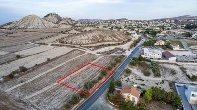 Commercial Field For Sale  in  Lympia