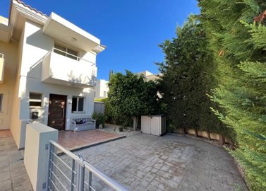 Town House / Maisonette For Sale  in  Mandria