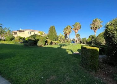 Town House / Maisonette For Sale  in  Mandria