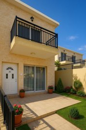 Town House / Maisonette For Sale  in  Kato Paphos - Universal