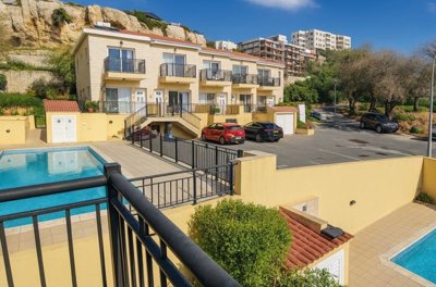 Town House / Maisonette For Sale  in  Kato Paphos - Universal