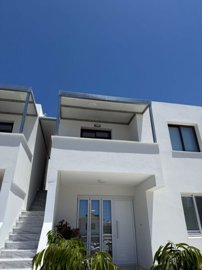 Apartment For Sale  in  Anavargos