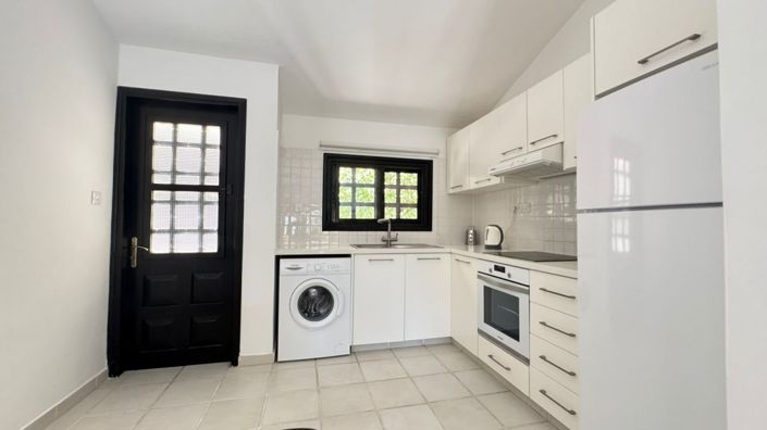 Image No.2-2 Bed Villa for sale