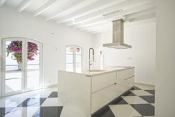 Image No.7-5 Bed Villa for sale