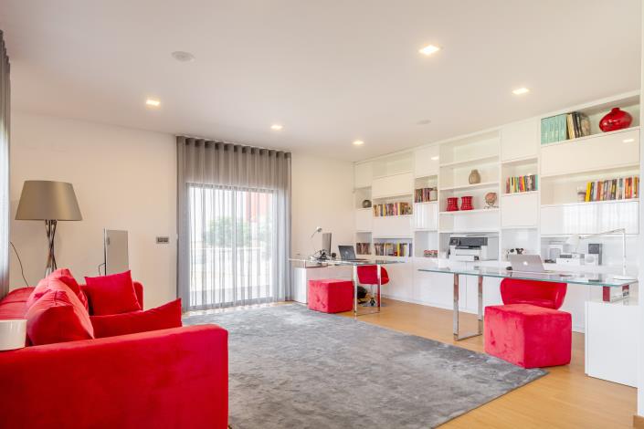 Image No.6-5 Bed House/Villa for sale