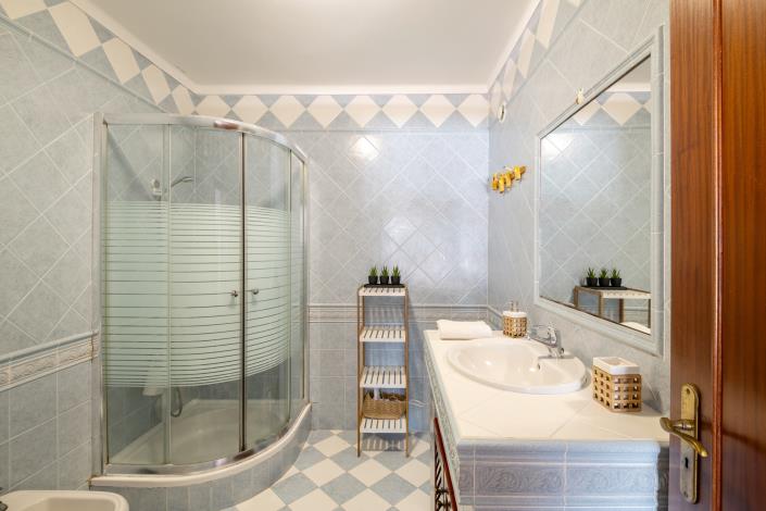 Image No.21-7 Bed Villa for sale