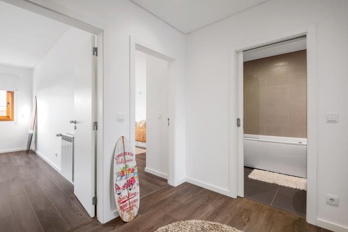 Image No.14-4 Bed Villa / Detached for sale