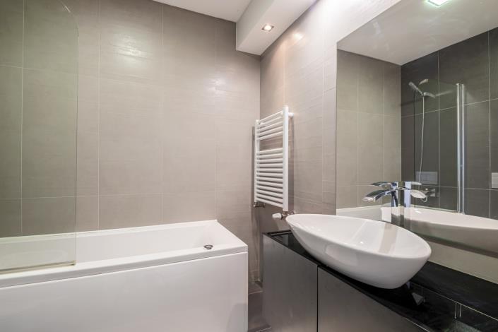 Image No.19-4 Bed Villa / Detached for sale