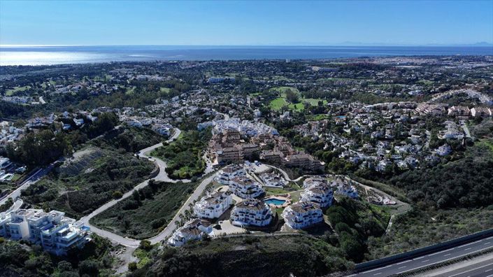 Image No.23-2 Bed Property for sale