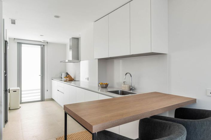 Image No.25-3 Bed Property for sale