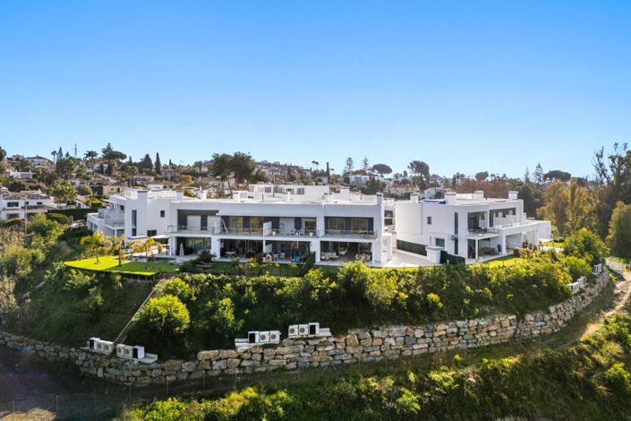 Image No.41-3 Bed Property for sale