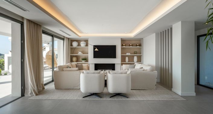 Image No.43-5 Bed Property for sale