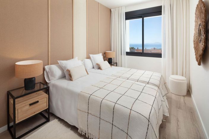 Image No.14-3 Bed Property for sale