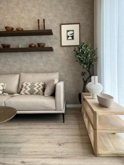 Image No.18-3 Bed Property for sale