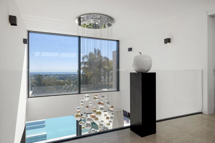 Image No.21-5 Bed Property for sale