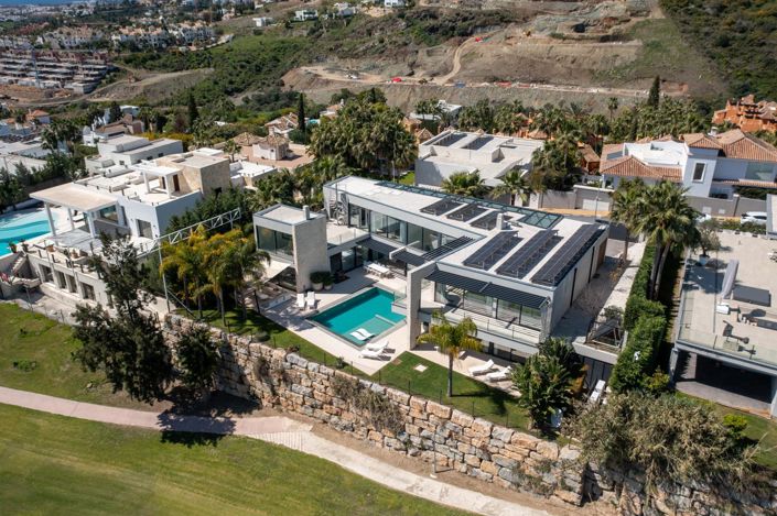 Image No.51-5 Bed Property for sale