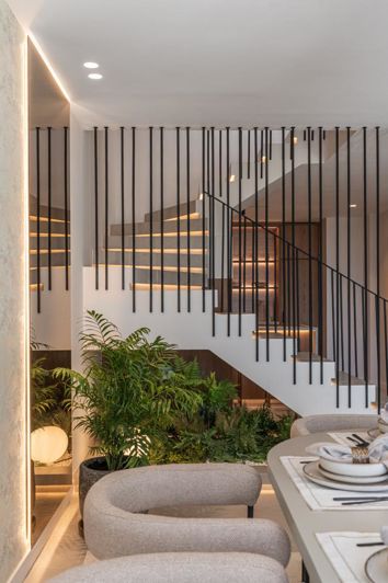 Image No.10-3 Bed Property for sale