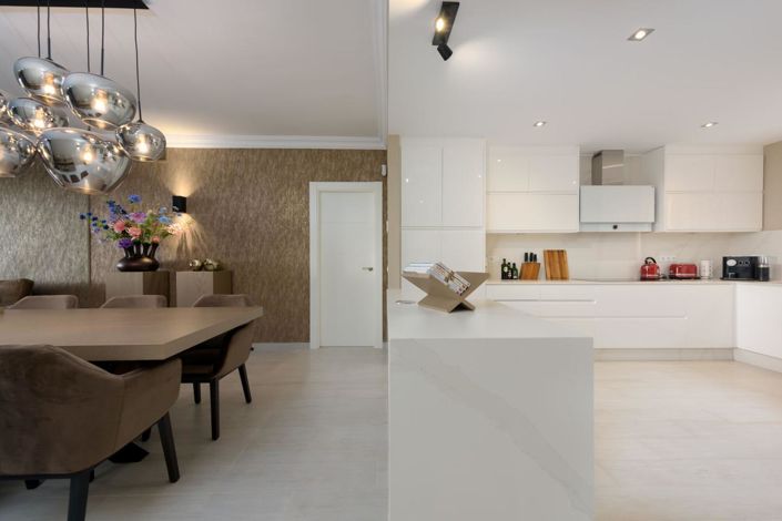 Image No.20-2 Bed Property for sale