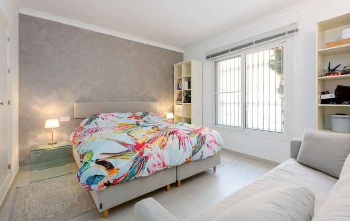 Image No.29-2 Bed Property for sale