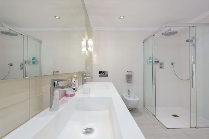 Image No.30-2 Bed Property for sale