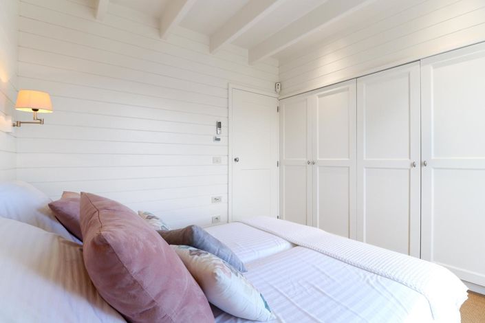 Image No.16-4 Bed Property for sale