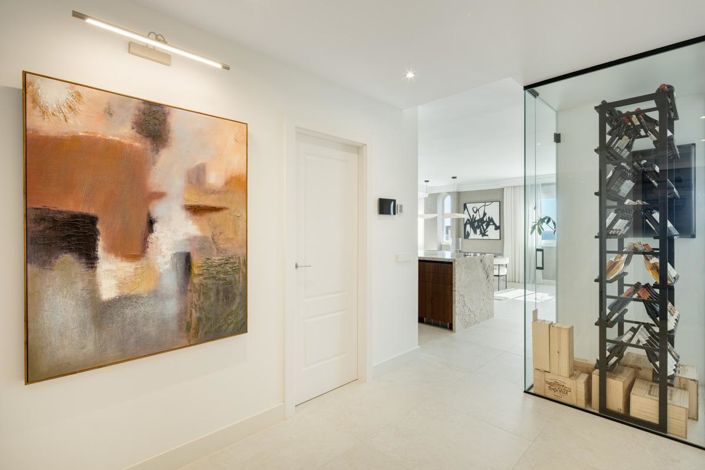 Image No.5-5 Bed Property for sale