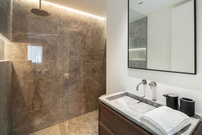 Image No.16-3 Bed Property for sale