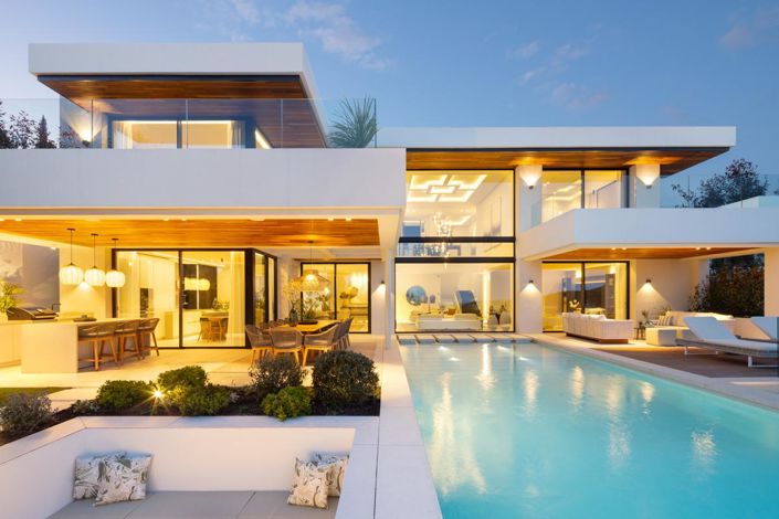 Image No.23-6 Bed Property for sale