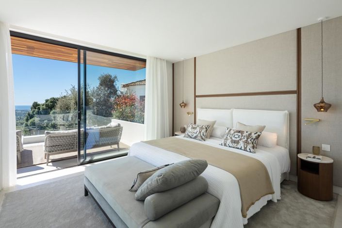 Image No.36-6 Bed Property for sale