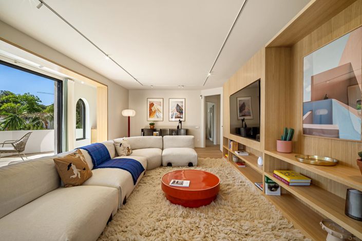 Image No.21-4 Bed Property for sale