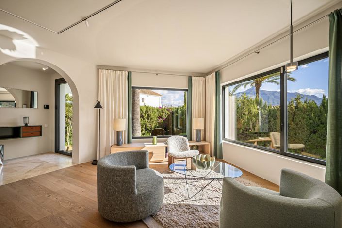 Image No.3-4 Bed Property for sale