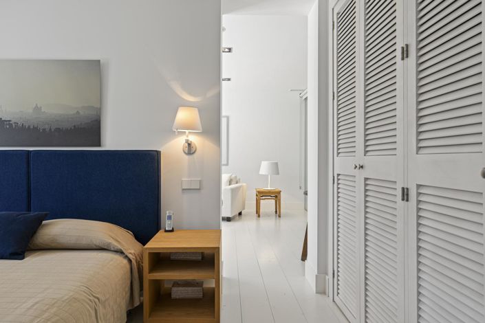 Image No.29-5 Bed Property for sale