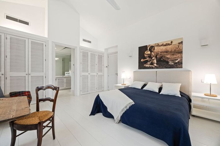 Image No.47-5 Bed Property for sale