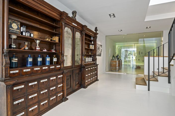 Image No.49-5 Bed Property for sale