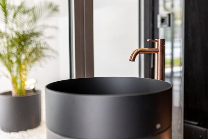 Image No.24-3 Bed Property for sale