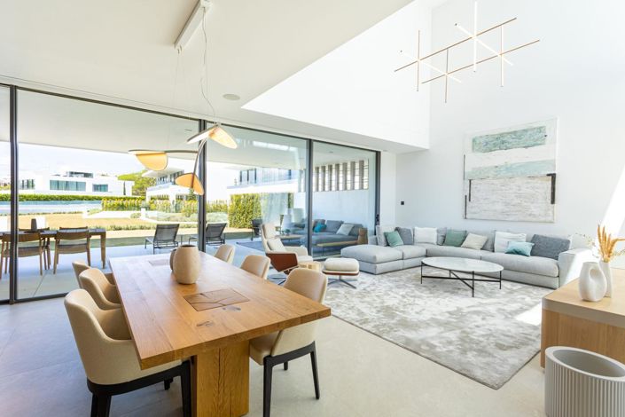 Image No.9-3 Bed Property for sale