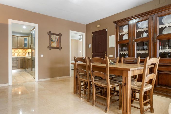 Image No.18-3 Bed Property for sale